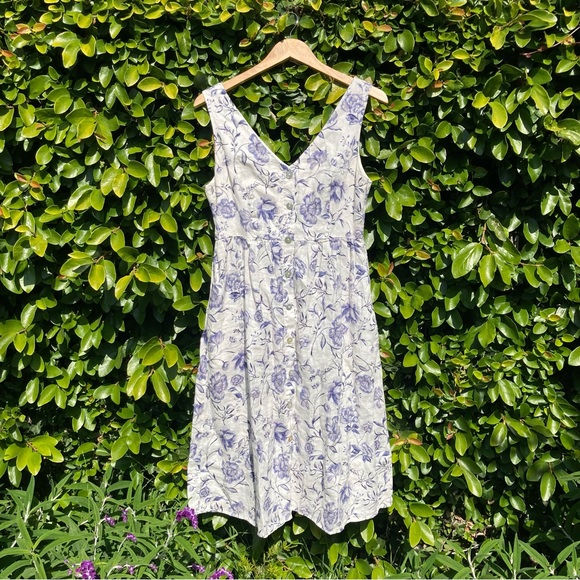 Cynthia Rowley Dresses & Skirts - Cynthia Rowley floral 100% linen dress. Size 2